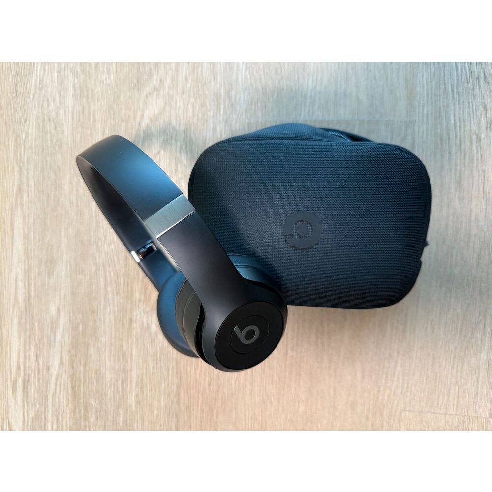 Beats Solo 4 - Wireless Bluetooth On-Ear Headphone